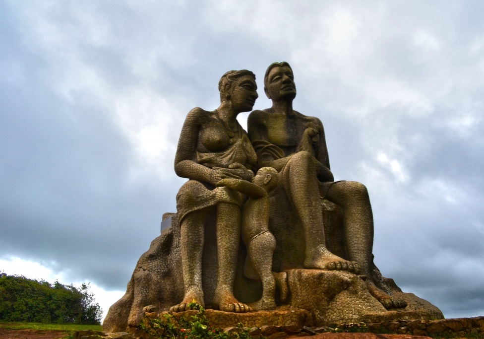 kuravan-kurathy-statue-at-ramakkalmedu